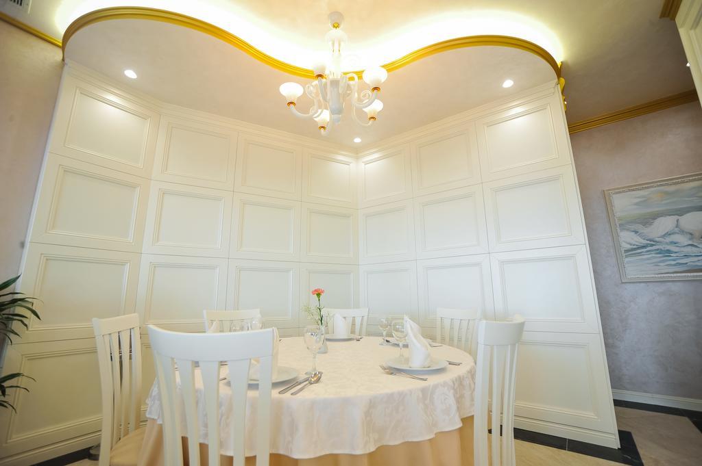 Hotel Iliria Internacional 4*